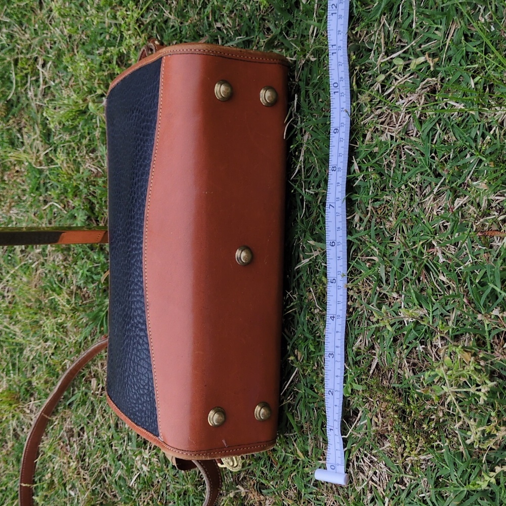 Dooney & Bourke Vintage Pebbled All Weather Leather Crossbody Navy Purse - Picture 8 of 16